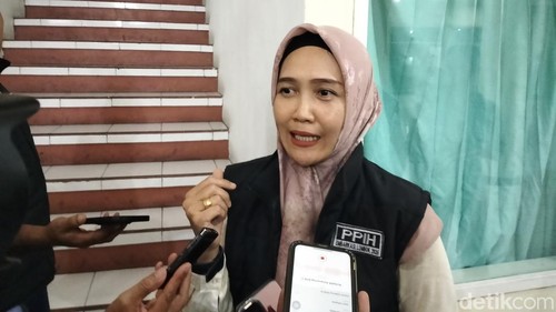 Kabid Kesehatan Kelompok Bimbingan Ibadah Haji dan Umroh Embarkasi Lombok, Anneda Hayati, ditemui di Asrama Haji NTB, Senin malam (5/5/2025).