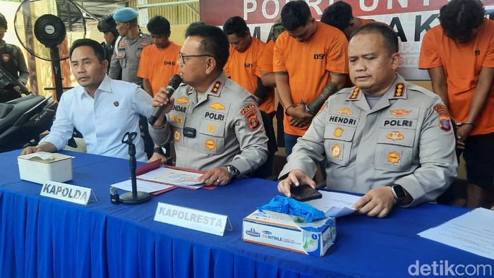 Kapolda Kaltim Irjen Pol Endar Priantoro saat ungkap kasus penembakan di THM Samarinda.