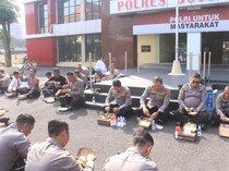 Jaga Kebersamaan, Kapolres Bojonegoro Sarapan dengan Ratusan Anggotanya