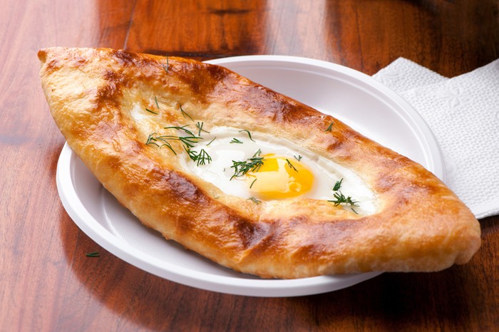 khachapuri, roti keju khas Georgia
