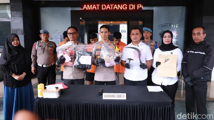 Konferensi pers pelaku penggeroyokan di Malang