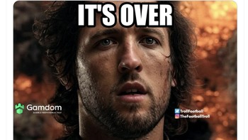 Sudah selesai, Harry Kane berhasil mengangkat trofi. Foto: X.com