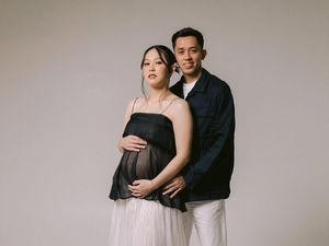 Potret Maternity Shoot Ribka Sugiarto & Muhammad Rian Ardianto, Manis-Minimalis