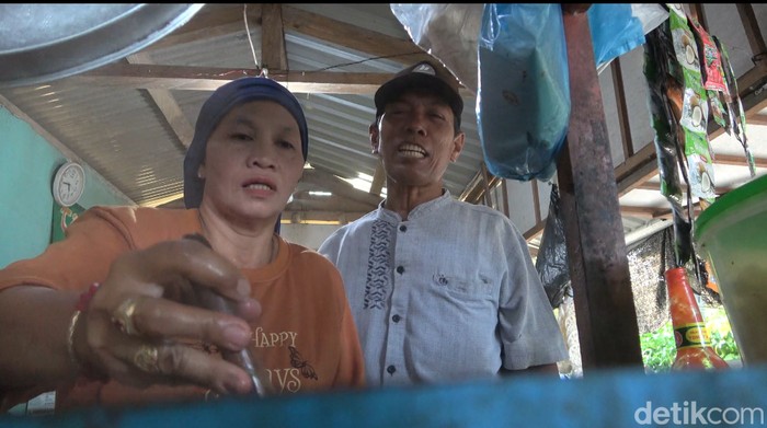 Pasutri penjual bakso di Lamongan naik haji usai menabung 30 tahun