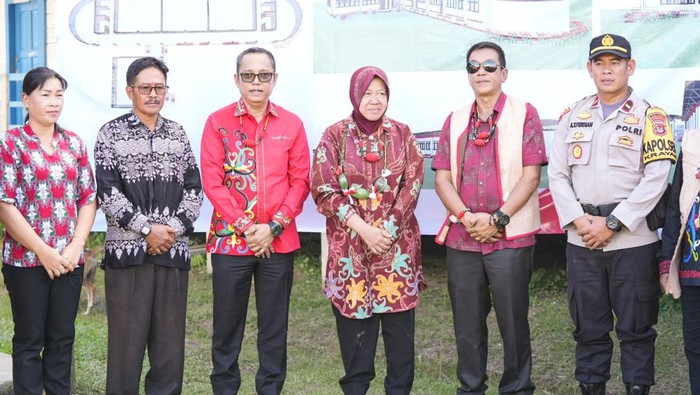 Peletakan batu pertama renovasi di SDN 07 Liang Butan Krayan, Nunukan, Kalimantan Utara.
