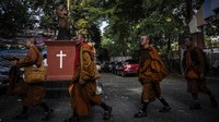 Para biksu akan bermalam di Gereja St Antonius Padua. 