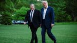 Potret Presiden Trump Sambangi Gedung Putih Bareng Ayah Mertua