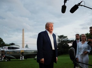 Trump Bangun Panggung Raksasa di Gedung Putih untuk UFC di Hari Ultahnya