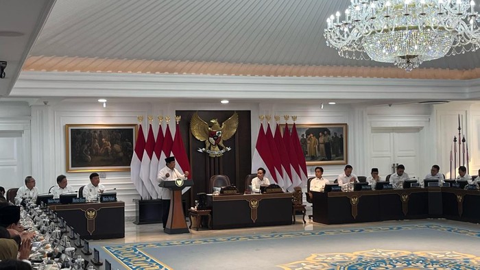 Presiden Prabowo pimpin sidang kabinet di Istana Presiden Prabowo pimpin sidang kabinet di Istana