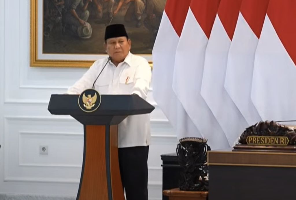 Presiden Prabowo Subianto saat Sidang Kabinet Paripurna, Senin (5/5/2025). (YouTube/Sekretariat Presiden)