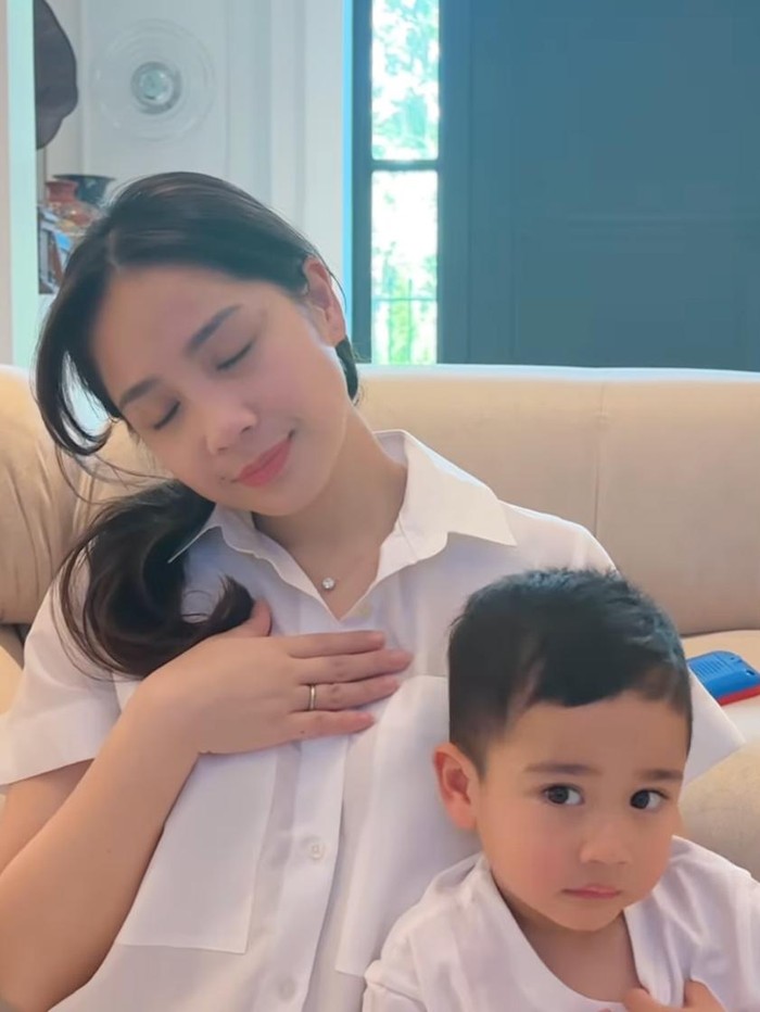 Raffi Ahmad dan Nagita Slavina Rayyanza dan Nagita Slavina.