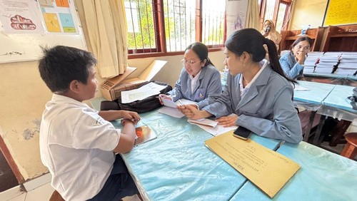 Tim FIP Undiksha Buleleng skrining untuk menangani masalah ratusan siswa SMP yang tidak bisa membaca, Senin (5/5/2025). (IST)