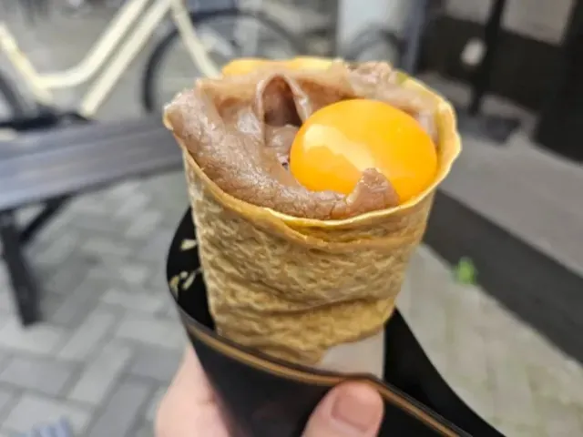 Unik! Ada Crepes Isi Sukiyaki dari Wagyu Premium di Jepang