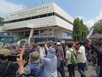 Unjuk Rasa Ratusan Petani Singkong di Lampung Ricuh