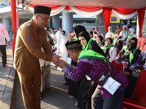 Pesan Wakil Bupati Gresik Saat Lepas 260 Calon Jemaah Haji