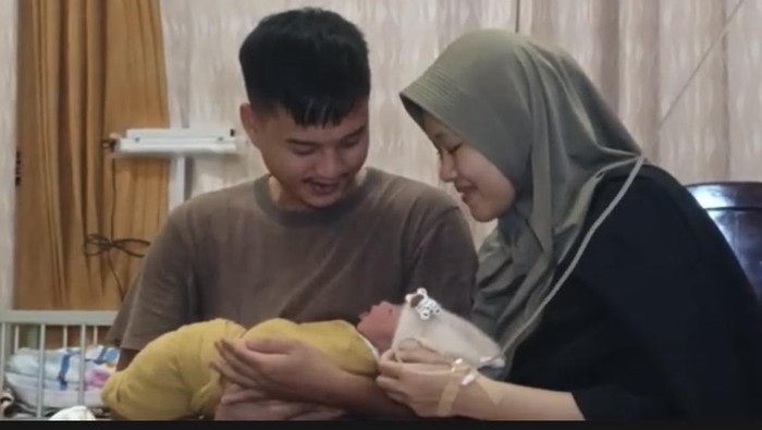 Bayi di Banyuwangi yang lahir di tanggal cantik penuh angka 5.