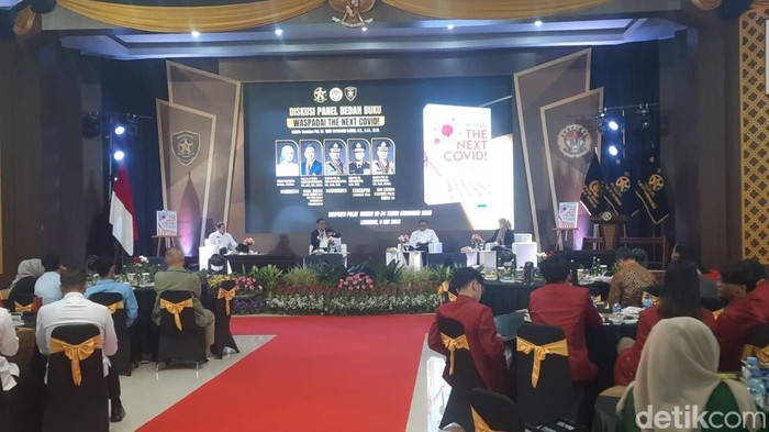 Bedah Buku Pandemi COVID di Lembang