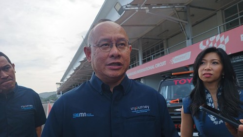 Chairman IndonesianGP 2025, Troy Warokka, saat ditemui media di Sirkuit Mandalika, Lombok Tengah. (Edi Suryansyah/detikBali)