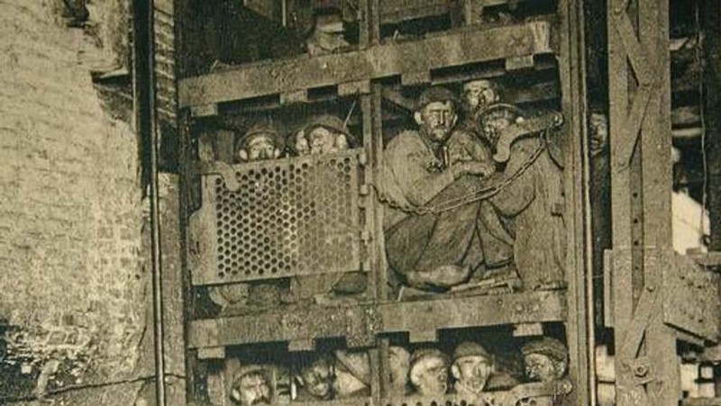 Foto Sejarah Kelam