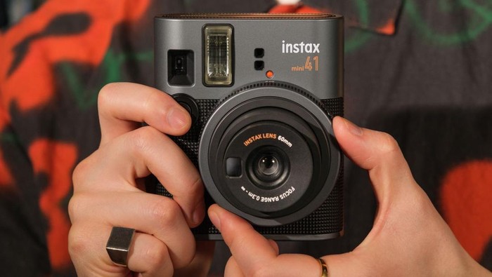 Fujifilm Instax Mini 41 Dirilis, Kamera Instan Desain Retro