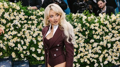 Gaya 7 Artis di Met Gala 2025 dengan Tren Pantless, Lisa Hingga Hailey Bieber