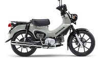 Perbedaan lain dengan CT125 adalah, Cross Cub 110 menggunakan velg alloy 17 inci di depan dan belakang, berbeda dari CT125 yang masih mengandalkan  velg jari-jari dan ban dual purpose. Foto: Dok. Honda
