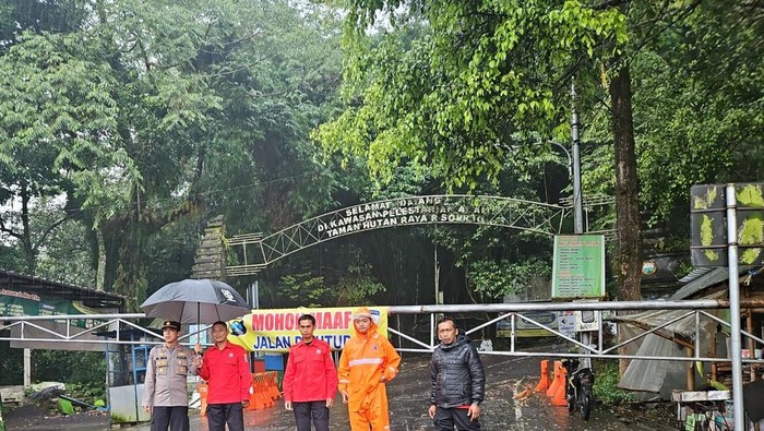 Jalur Pacet-Cangar ditutup