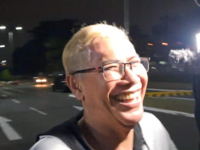 Paman Jonathan Frizzy saat ditemui di Polres Bandara.