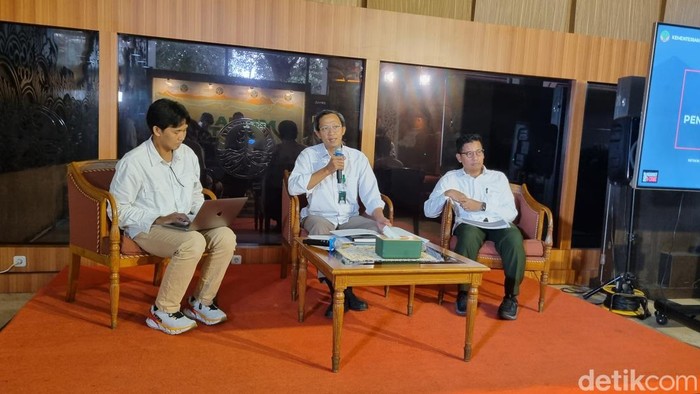 Kemenhut Tindak Tegas 10 Kasus Pembalakan dan Jual Beli Satwa Liar