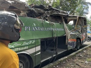 Detik-detik Ngeri Laka Maut Bus ALS Tewaskan 12 Orang di Padang Panjang