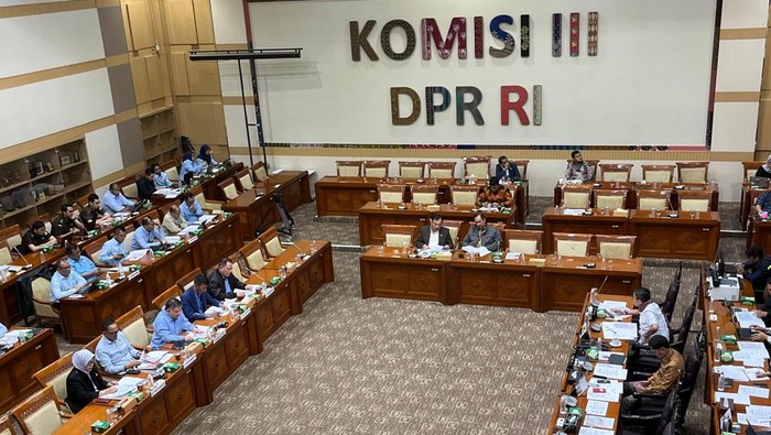 Kejagung rapat bersama Komisi III DPR