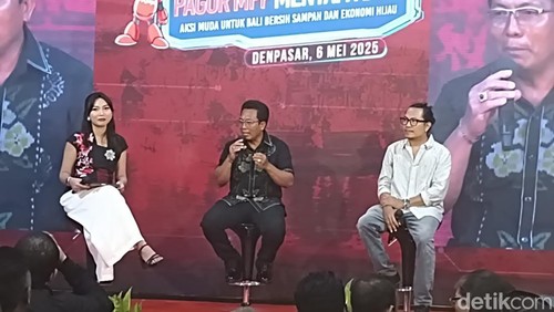 Kepala Desa Punggul  Kadek Sukarma dan Pemerhati Lingkungan sekaligusi musisi Gede Robi Navicula dalam Talkshow Lingkungan Bersih, UMKM Tumbuh: Gerakan Muda untuk Ekonomi Hijau di kantor DPD PDIP Bali, Selasa (6/5/2025).