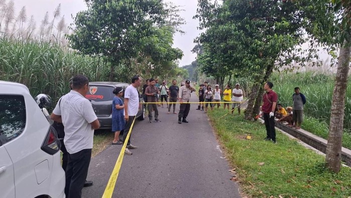 Pria di Desa Ringinsari, Kecamatan Kandat, Kabupaten Kediri tekena ledakan bondet yang ditemukan
