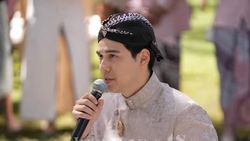 Momen Maxime Bouttier Jalani Siraman dan Potong Rambut