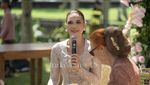 Potret Luna Maya dengan Riasan Paes Tipis
