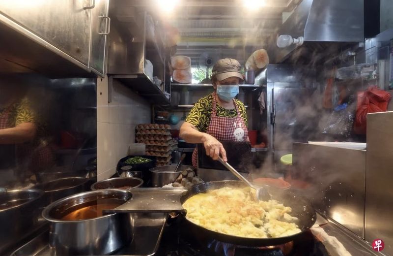 Pemiliknya Wafat, Kedai Omelet 