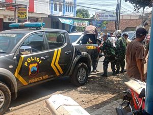 Truk Serempet Motor di Pati, Balita Tewas