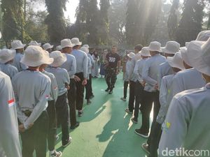 30 Siswa SMP Cianjur Nakal Dibina di Barak Militer