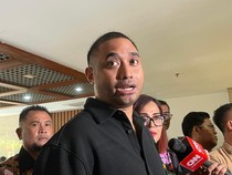 Video: Rayen Pono Rangkul Musisi Lain Jadi Saksi Kasus Pencemaran Nama Marga