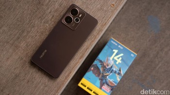 Realme 14 5G 8/256 GB dibanderol dengan harga Rp 4.399.000. Pembelian hingga 12 Mei 2025 mendapatkan cashback Rp 200.000 Foto: Adi Fida Rahman/detikINET
