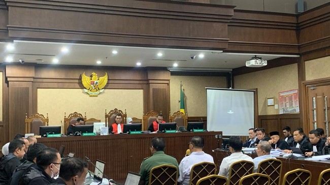 Distribusi Gula Ribet Bikin Hakim Pengadil Tom Lembong Bertanya-tanya