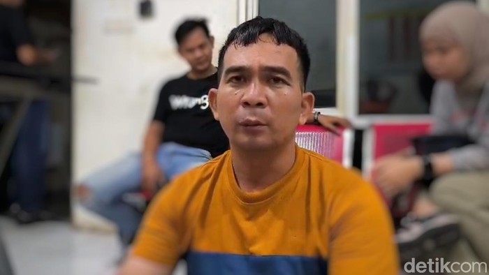Tampang Galih Adrian, pencuri motor WNA Rusia di Palembang.