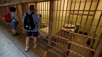 Wisata Alcatraz Bakal Hilang? Trump Mau Buka Lagi Penjara Seram Ini!