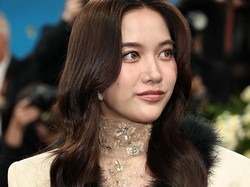 Potret Cantik Aktris Thailand yang Debut di Met Gala 2025, Artis Drama GL