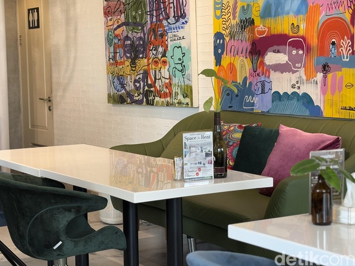 2madison Art Cafe