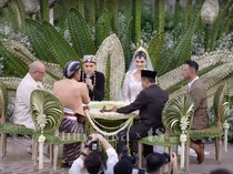 Sah! Luna Maya Menikah dengan Maxime Bouttier