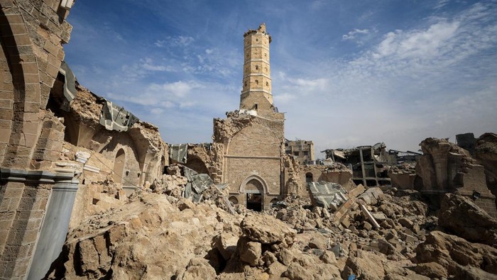 The minaret of the Great Omari Mosque, which was hit in previous Israeli strike during the war, stands damaged in Gaza City, March 17, 2025. REUTERS/Dawoud Abu Alkas