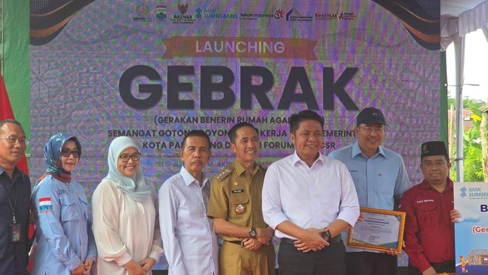 Bank Sumsel Babel salurkan bantuan dalam program TJSL.