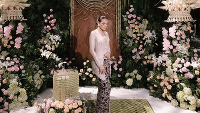 Foto: Cantiknya Dekorasi Siraman Luna Maya-Maxime Bouttier, Perpaduan Jawa-Bali