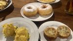 Di Jogja Ada Resto Nyaman yang Punya Bakmi Jawa dan Donat Enak